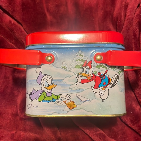 Walt Disney Christmas tin with Mickey Mouse and Minnie Mouse Donald and Daisy - Picture 3 of 4
